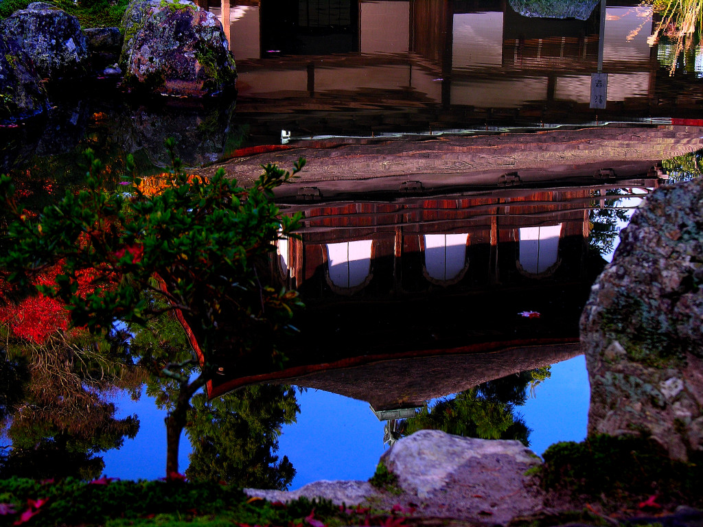 Upside-down Ginkakuji temple